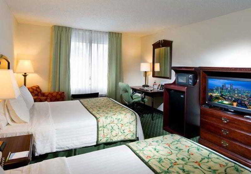 Fairfield & By Marriott Atlanta Perimeter Center 3*