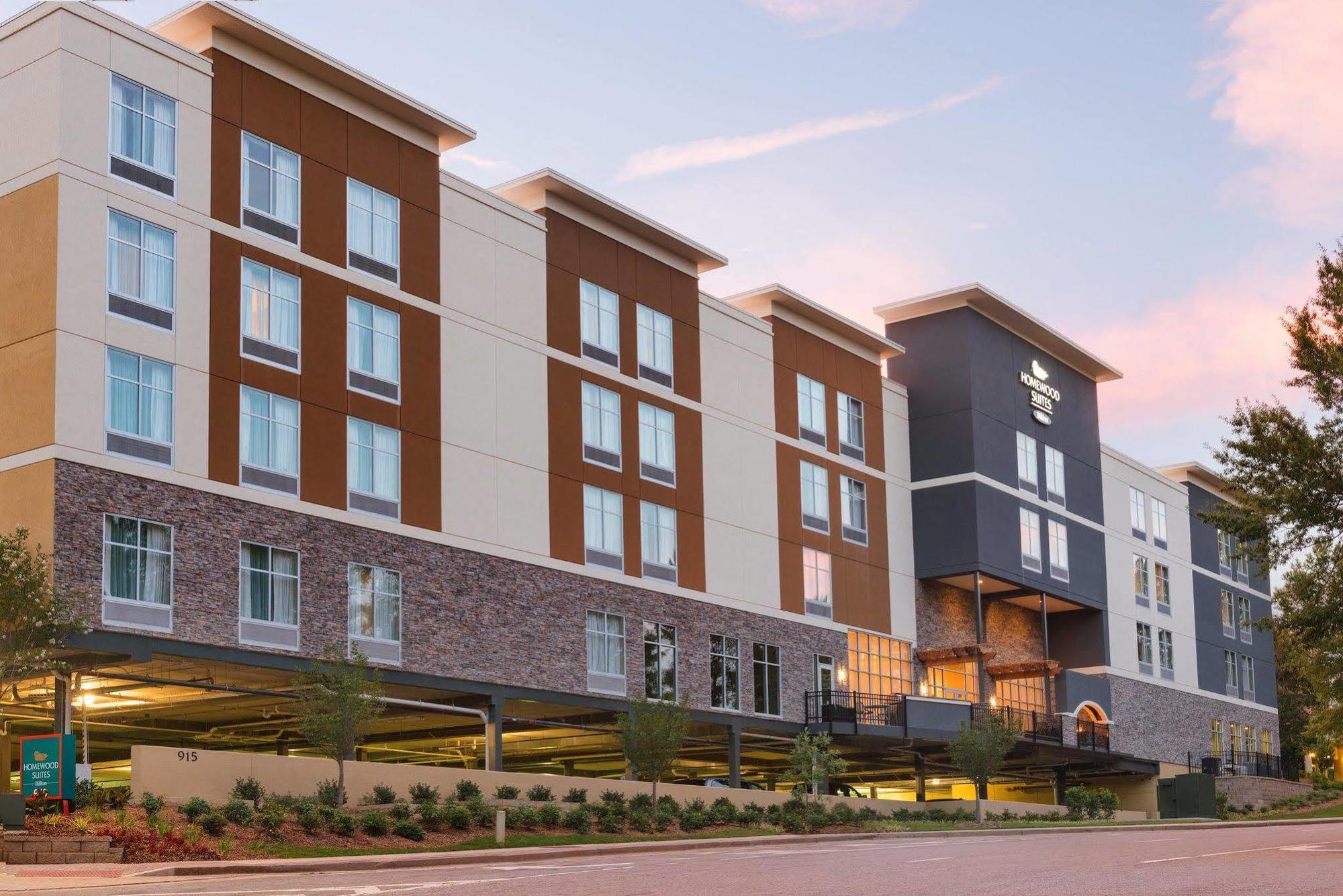 Fairfield & By Marriott Atlanta Perimeter Center 3*