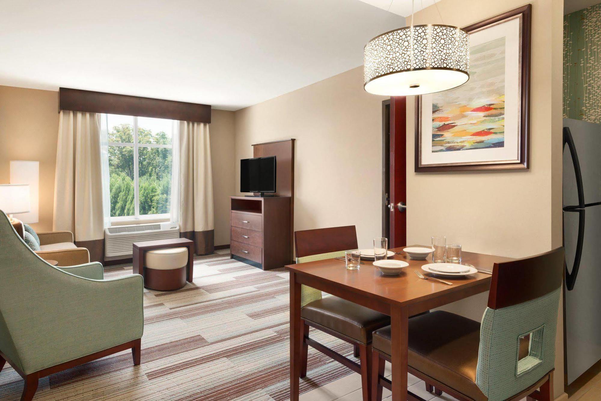 Fairfield & By Marriott Atlanta Perimeter Center Hotel 3*