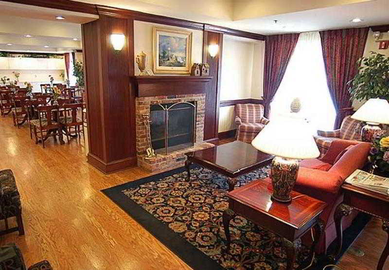 Hotel Fairfield & By Marriott Atlanta Perimeter Center 3*